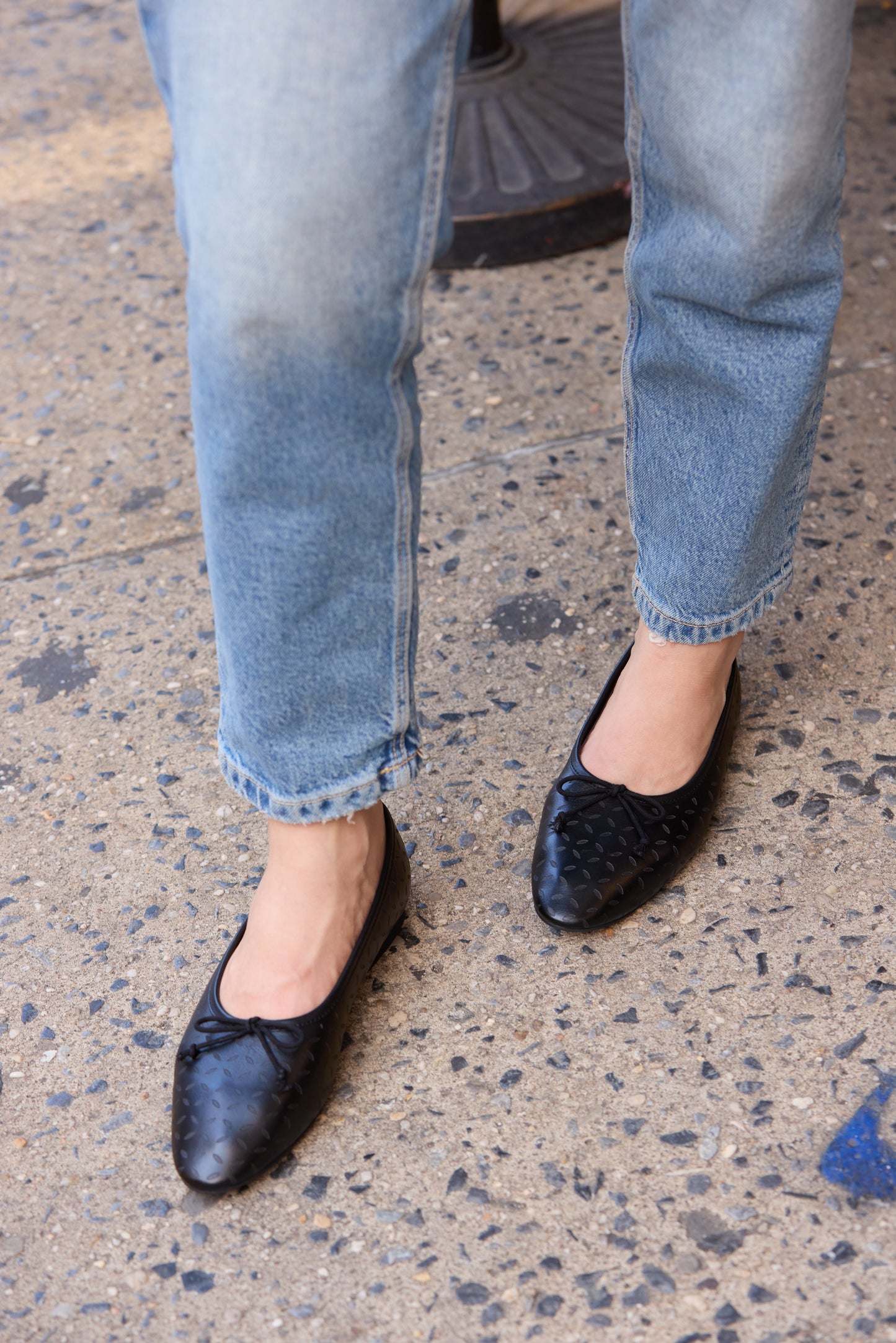 Roma Black Printed Elegant Leather Flat