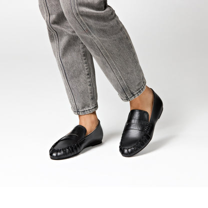 Verona Black Leather Ruched Loafer